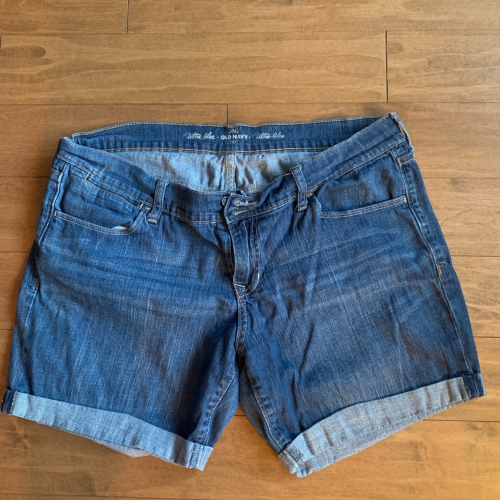 Old Navy Women's Dark Blue Rolled-Cuff Denim Shorts